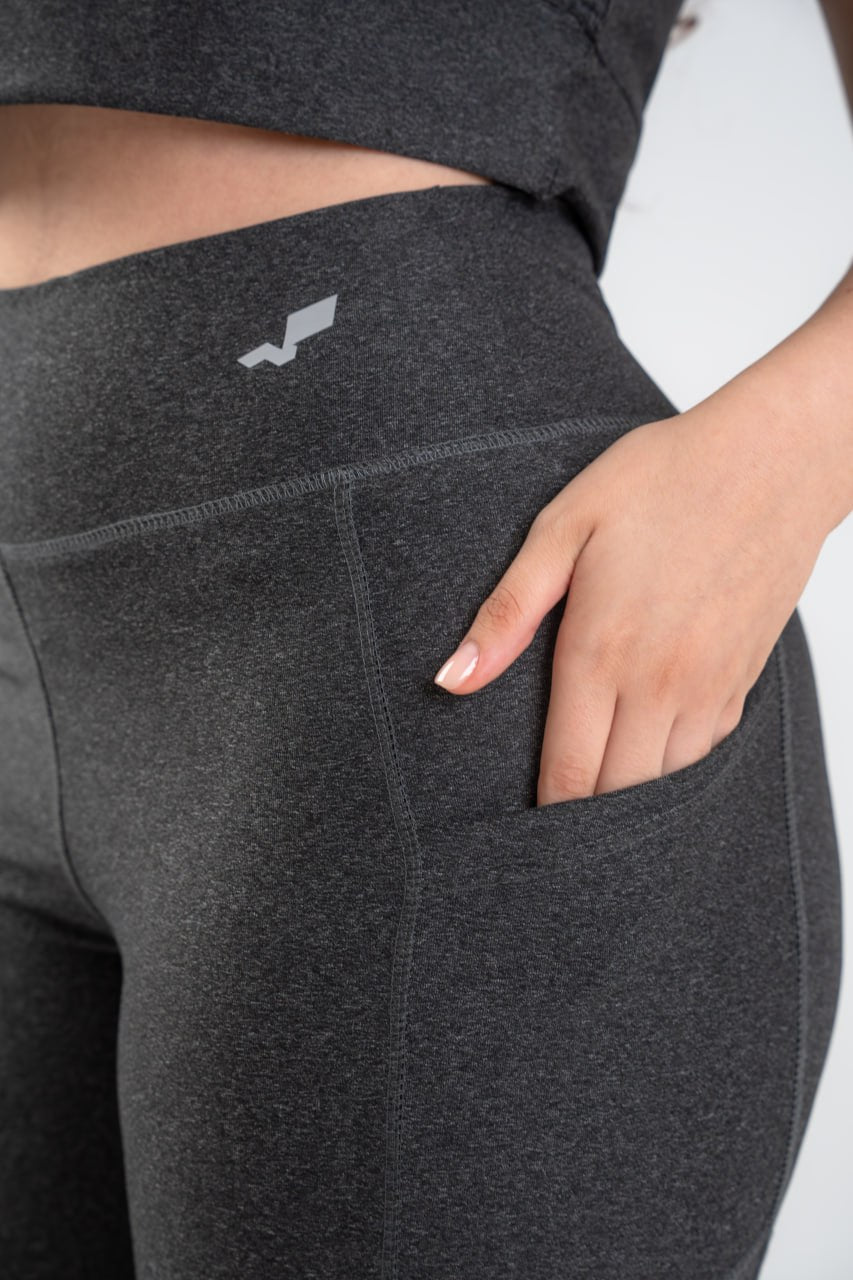 VELARA Leggings